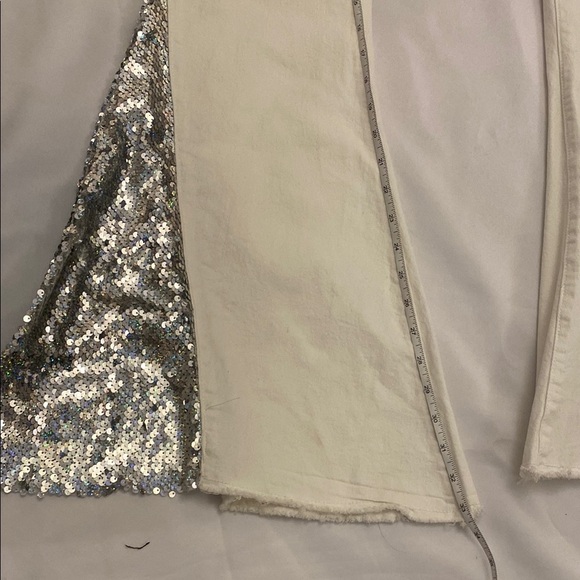 L&B white sequin flare jeans. Size 12 NWT - Picture 10 of 16